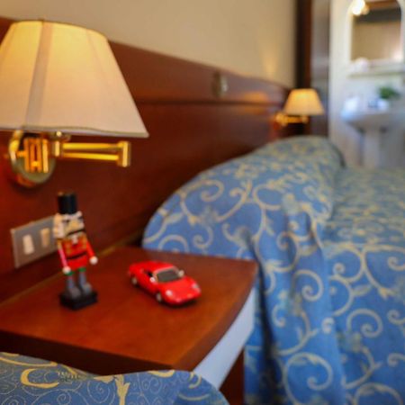 Easy Hotel Meryon Sottomarina Eksteriør bilde
