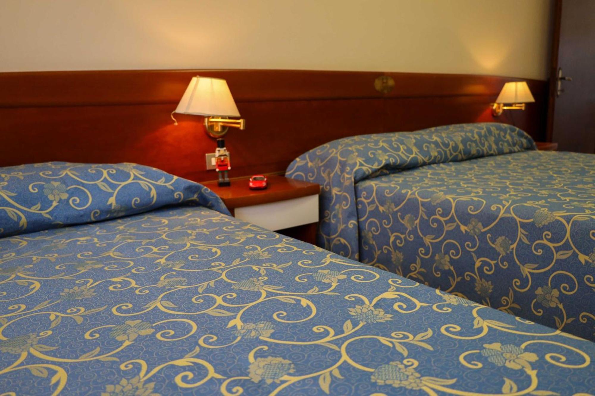 Easy Hotel Meryon Sottomarina Eksteriør bilde