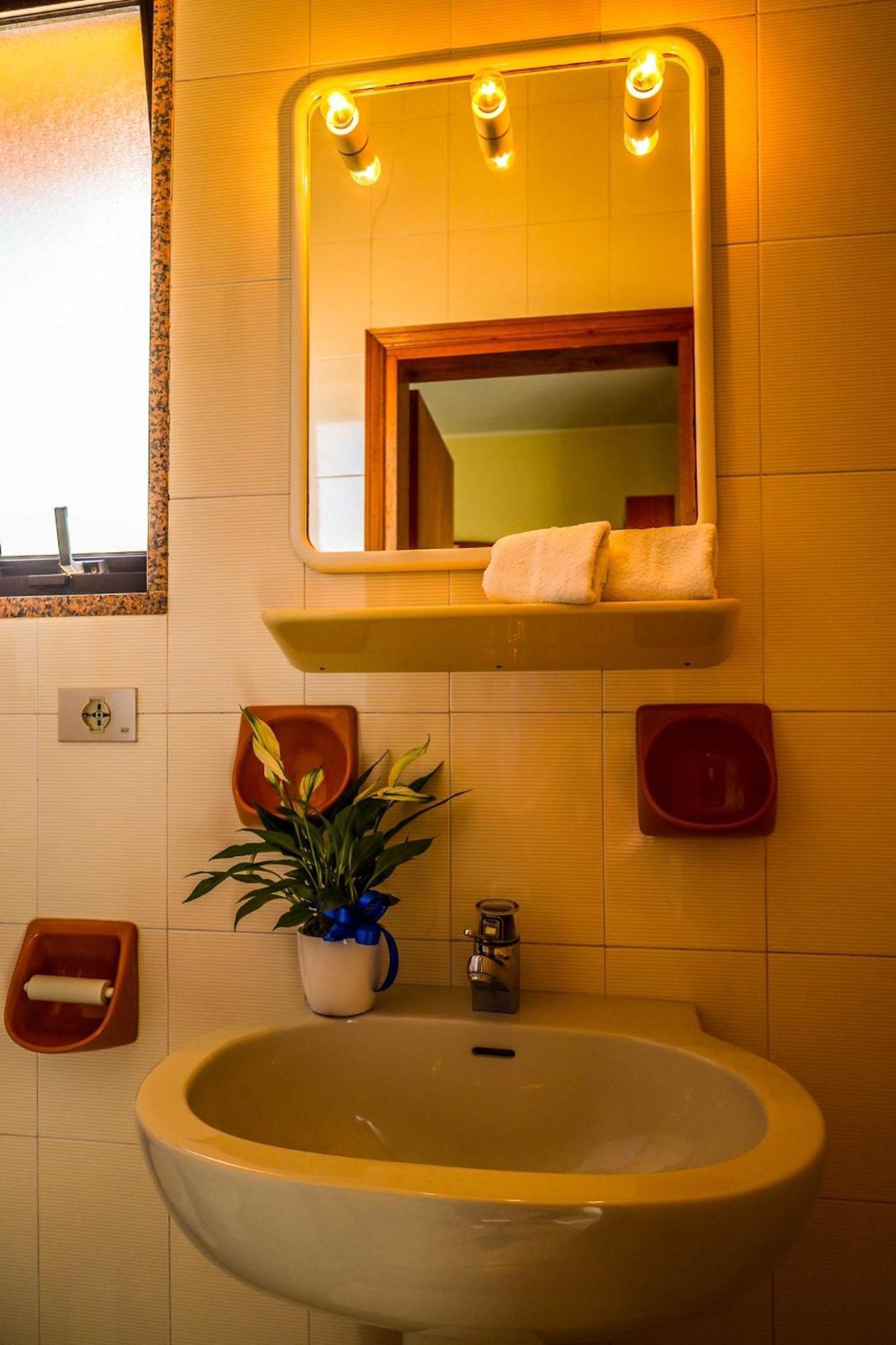 Easy Hotel Meryon Sottomarina Eksteriør bilde