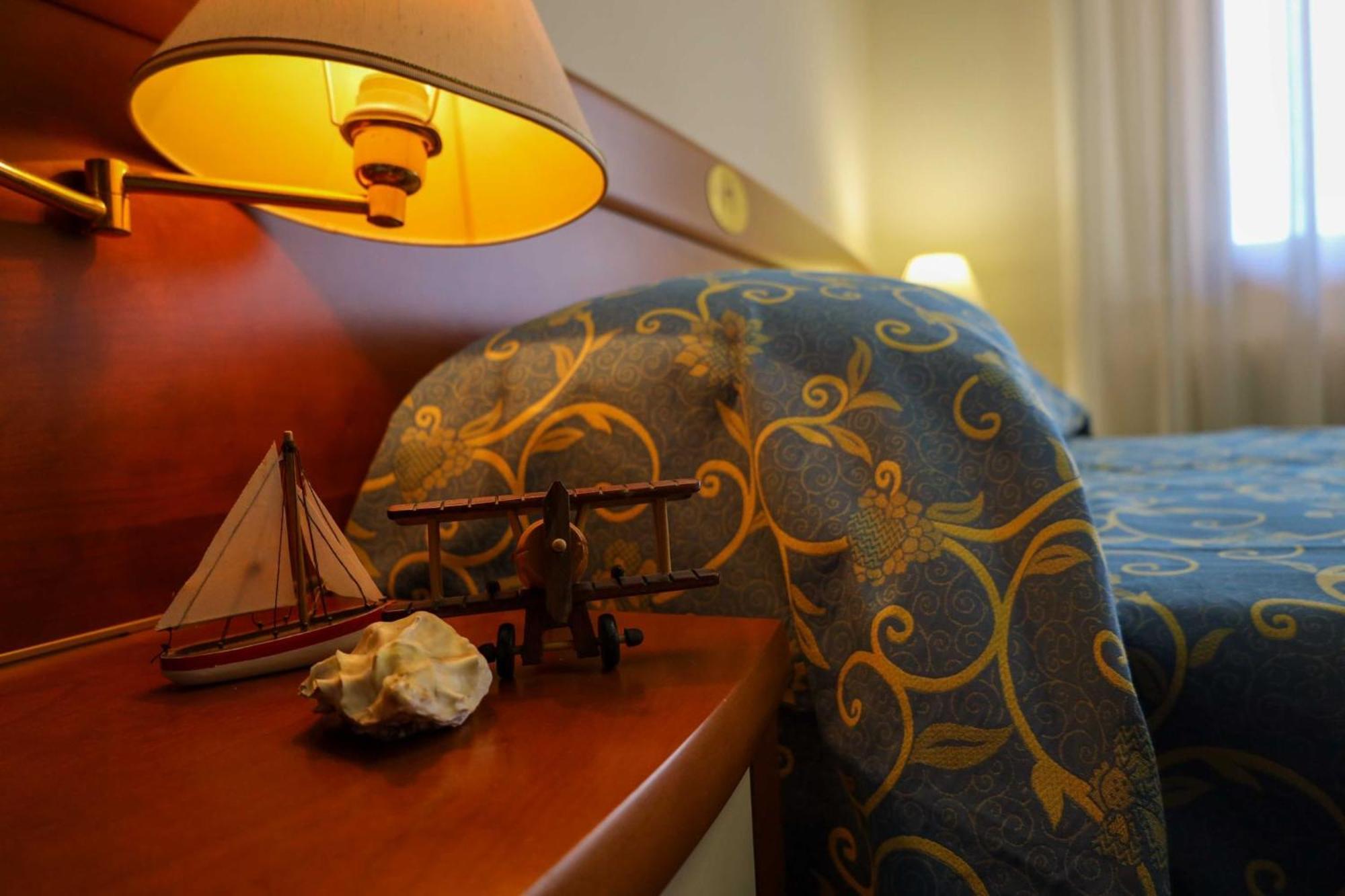 Easy Hotel Meryon Sottomarina Eksteriør bilde
