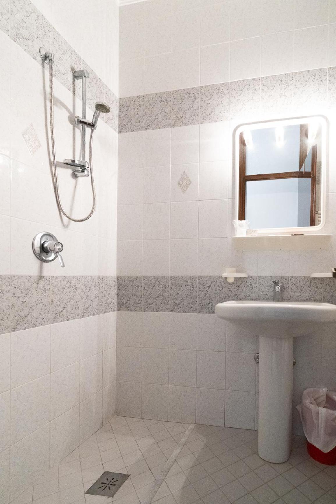 Easy Hotel Meryon Sottomarina Rom bilde